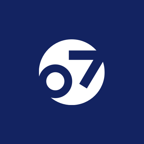 제로투세븐 로고